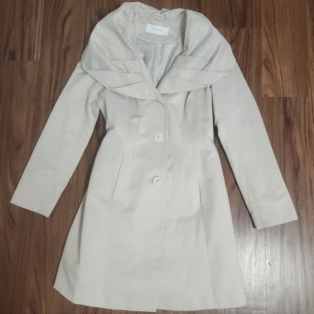 EUC Beautiful Scalloped Neckline Trench Coat